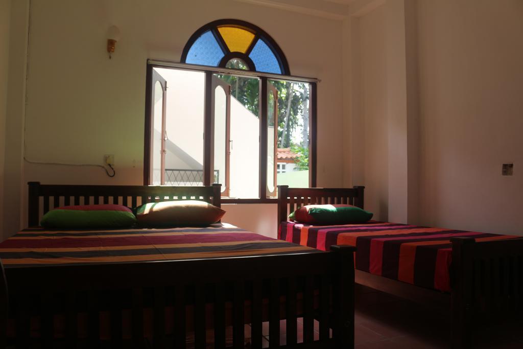 Jungle Guest House Гале Екстериор снимка