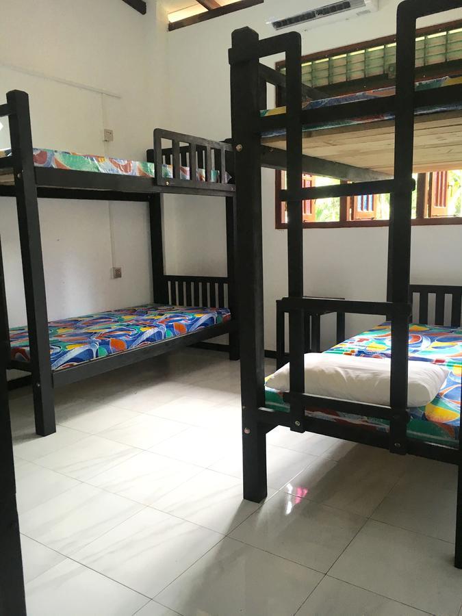 Jungle Guest House Гале Екстериор снимка